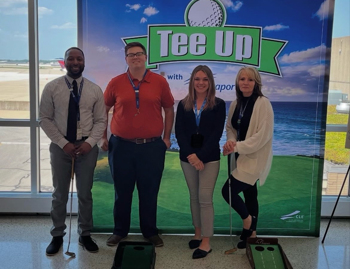 The Fraport Cleveland team hosted an amazing Tee Up - Back to School event!  For every putt made, Fraport Cleveland generously donated $10 to SC4K.org, an incredible organization that provides essential items for kids to start the school year off right. 🏌️‍♀️💙📚