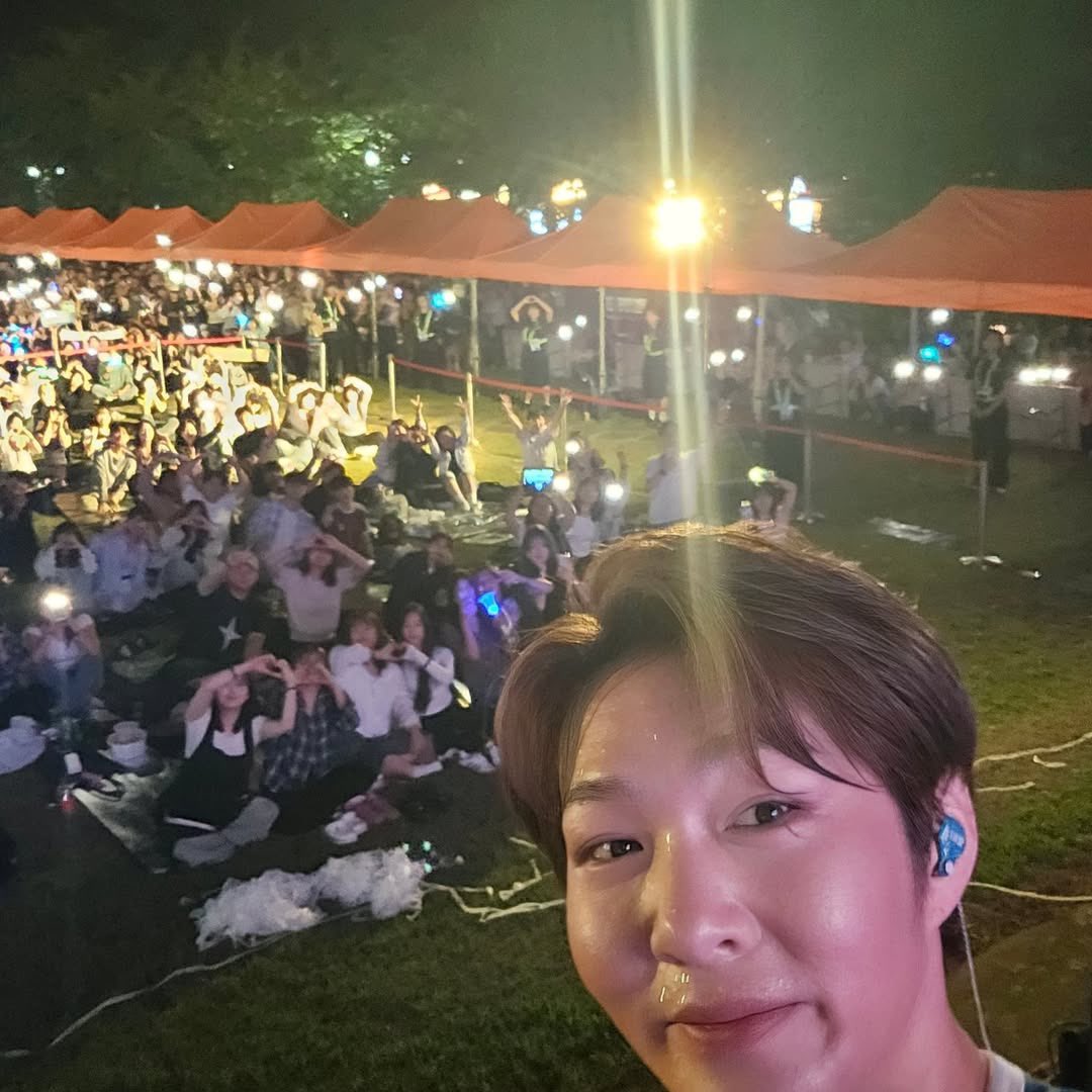 BTOBSupports's tweet photo. [SNS] 250911 #BTOB #LEECHANGSUB 
Instagram Post Update

[Trans]

“Catholic Univ!!!
I was thankful and happy!!!!❤️💙
#Yejiapsa💙
#DaeguCatholicUniversity
 
https://t.co/c0WwAjhne3

#비투비 #이창섭
@OFFICIALBTOB @LeeCS_Official @LeeCS_BTOB https://t.co/f21hMI8erl