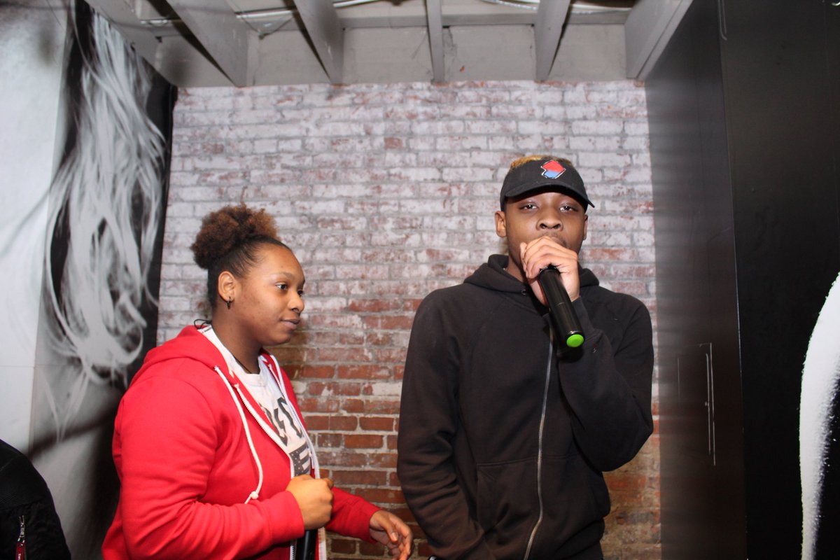 2ABGDAFF's tweet image. Take me back to the music man I had shit together back then