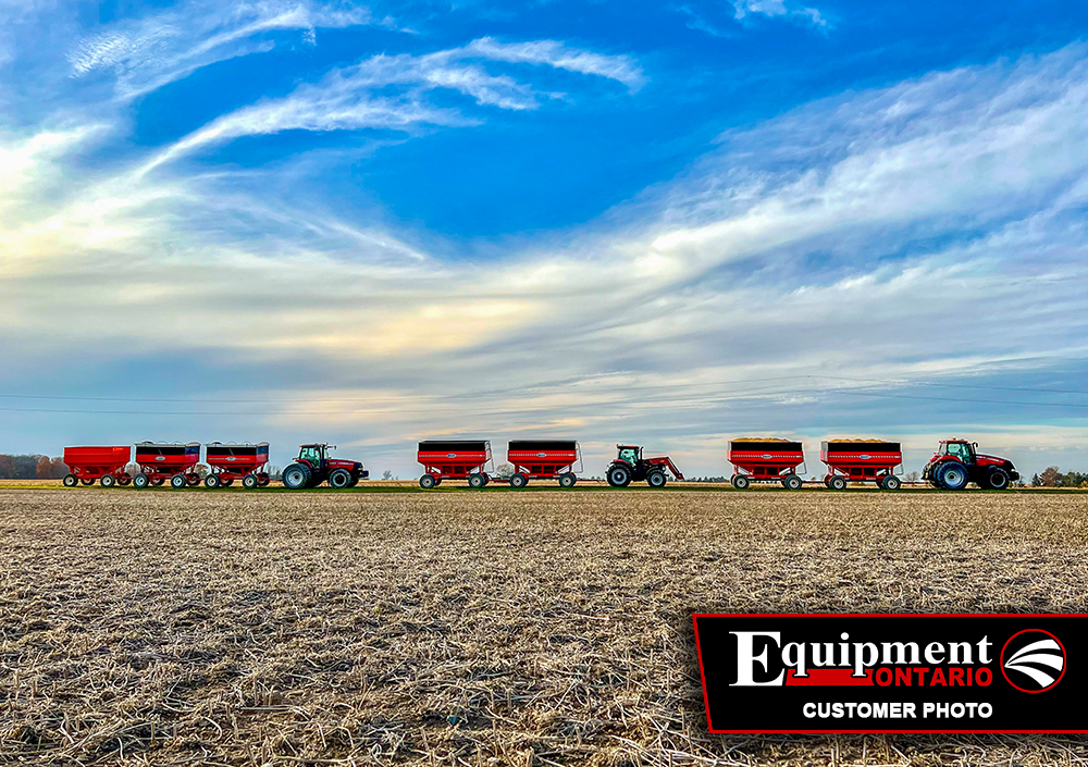 🚨Friday Foto Feature🚨 

Thanks, Tyson for your Fantastic Harvest Line up Photo featured in the 2023 customer calendar! 

Share YOUR #CaseIH photos for a chance to be featured in the 2026 #EOCustomerCalendar or as a #EOCustomerFridayFoto!