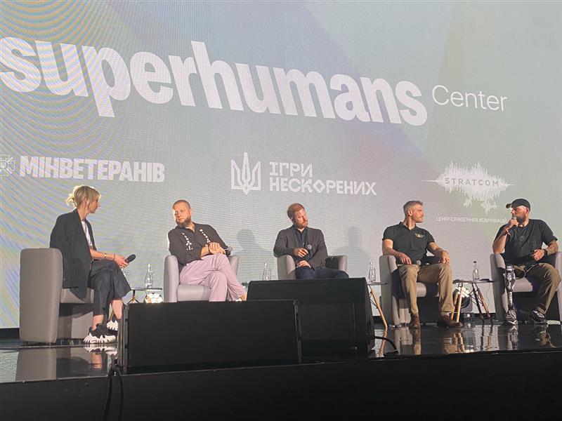 IOM Ukraine Chief of Mission Robert Turner joined a dialogue in support of 🇺🇦 veterans, hosted by the Mistry of Veterans Affairs with the participation of His Royal Highness Prince Harry. Since 2018, IOM has supported over 100,000 veterans, their family &amp; community members.