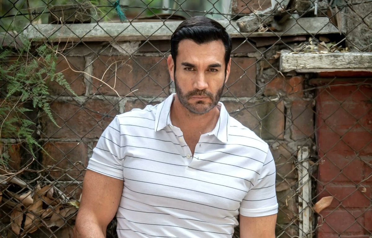 BryanL152's tweet image. CAMBIO Oka Giner y David Zepeda serán los protagonistas de #SomosFamilia título tentativo de la nueva producción de Ignacio Sada Madero para TelevisaUnivisión sería base la obra homónima argentina de 2014 al mismo nombre llegará el Lunes 25 de Mayo 2026 por @Canal_Estrellas