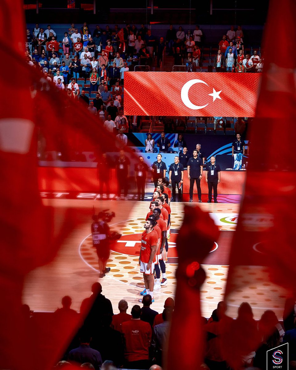 24 yıl sonra ilk kez.

Sizinle gurur duyuyoruz.