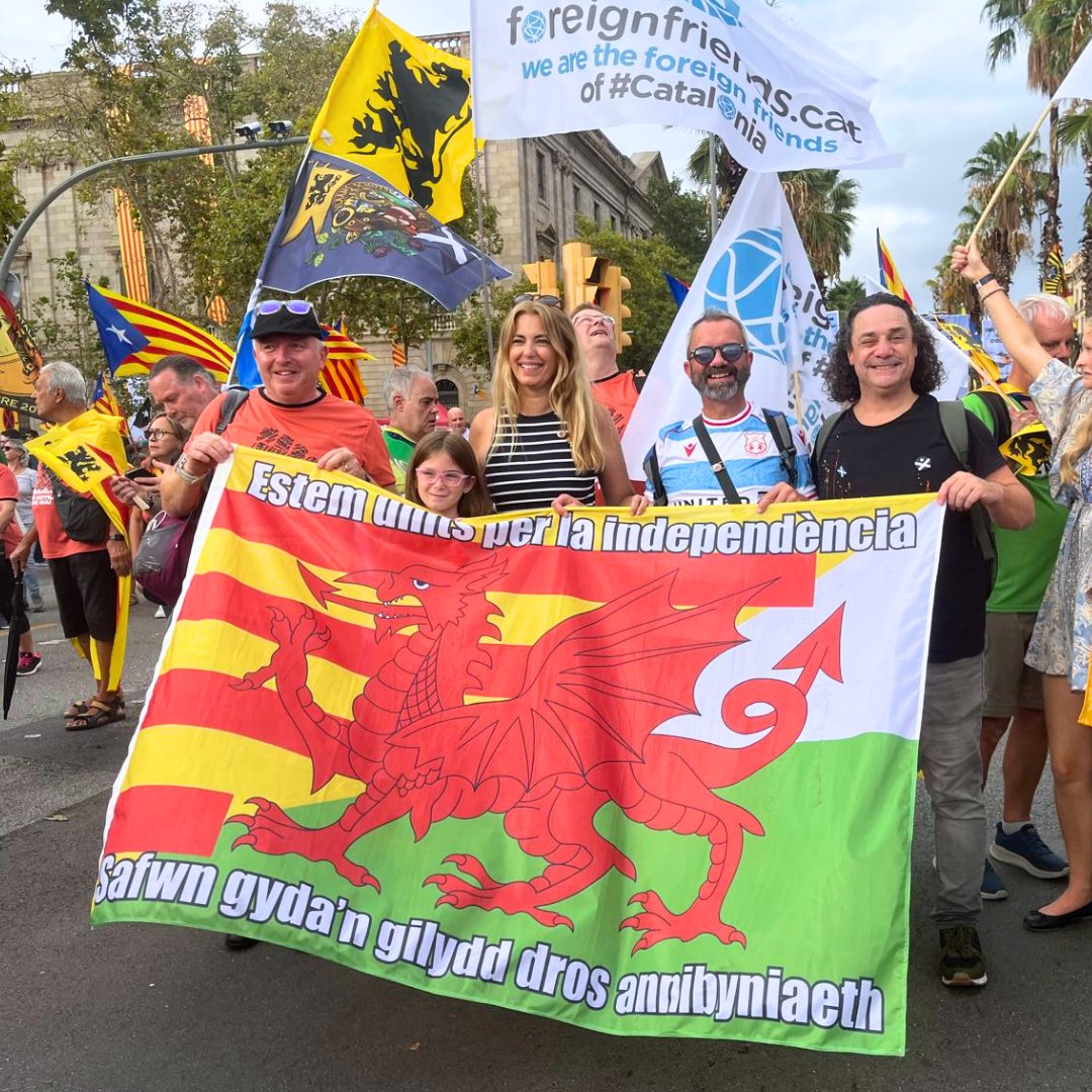 28,000 pro-independence demonstrators marched in Barcelona yesterday to mark La Diada, Catalonia's National Day. Among them were Geraint Thomas and YesCymru Chair Phyl Griffiths, attending with ICEC – a movement uniting nations across Europe in the struggle for self-determination