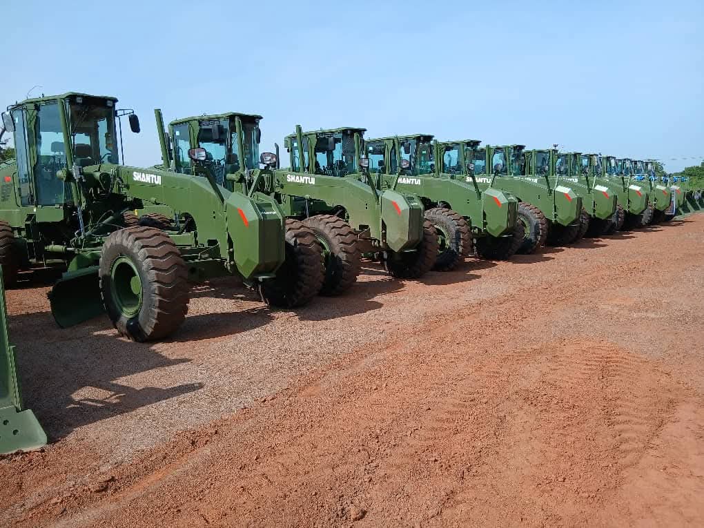 DesireSawa36613's tweet photo. Faso Meebo 🇧🇫
Bientôt dans les régions de:
-koulsé
-yaadga
-bankui
-Goulmou
Vive le Capitaine IB 💪🇧🇫 https://t.co/PqGWpMIO6w