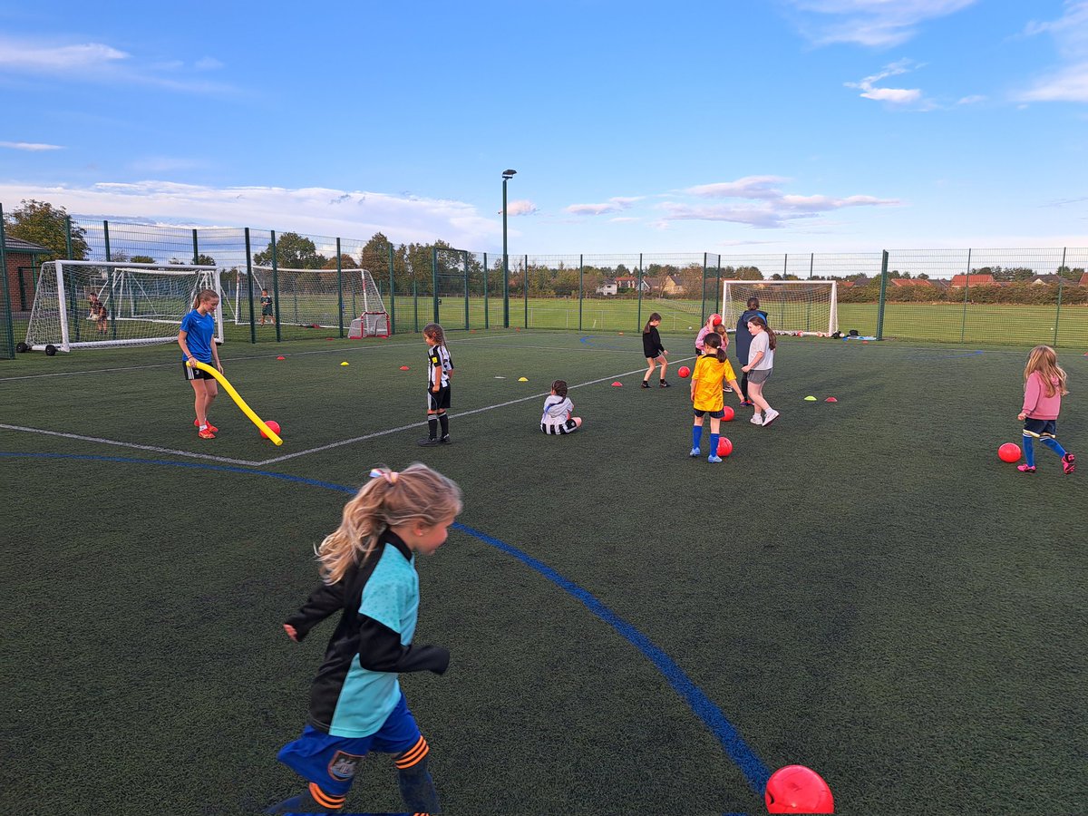 Wideopen Wildcats, Squad Girls & Just Play (@wideopenw) on Twitter photo Sessions bursting with fun! ⚽️
<a href="/NorthumFA/">Northumberland FA</a>
#wildcats #thisgirlcan #letgirlsplay #madeforthisgame Sessions bursting with fun! ⚽️
<a href="/NorthumFA/">Northumberland FA</a>
#wildcats #thisgirlcan #letgirlsplay #madeforthisgame