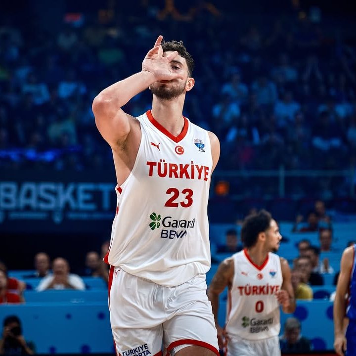 YOKLUKTAN VARLIĞA GİDEN KÖPRÜ ALIN TERİYLE ÖRÜLÜR