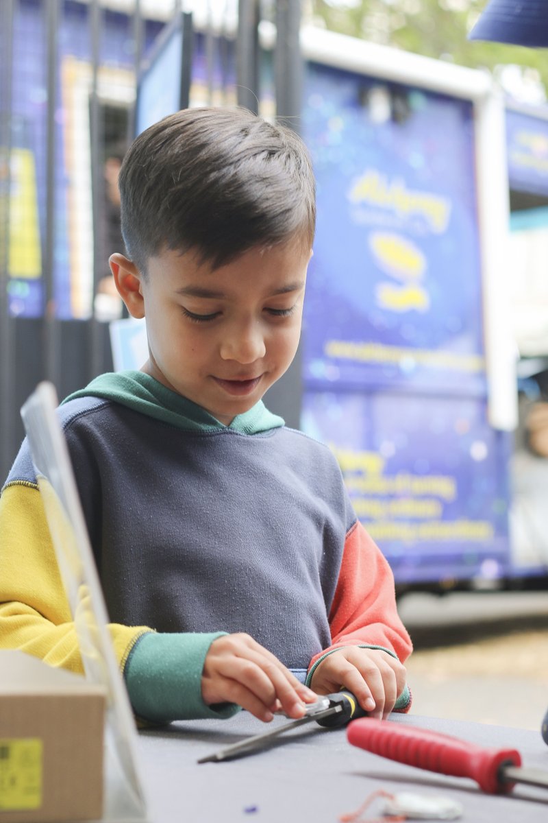 Join us at OMSI’s Oregon Science Festival, September 13-14! Make a custom dog tag on-site at our casting booth. Look for the Weir signs and discover how STEM powers everyday life: omsi.edu/events/oregon-… #OMSI #Weir