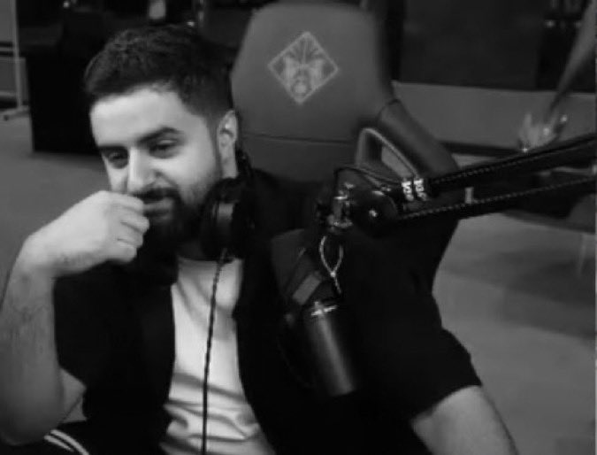 قالها خلودي و ما سمعنا كلاموا 😕