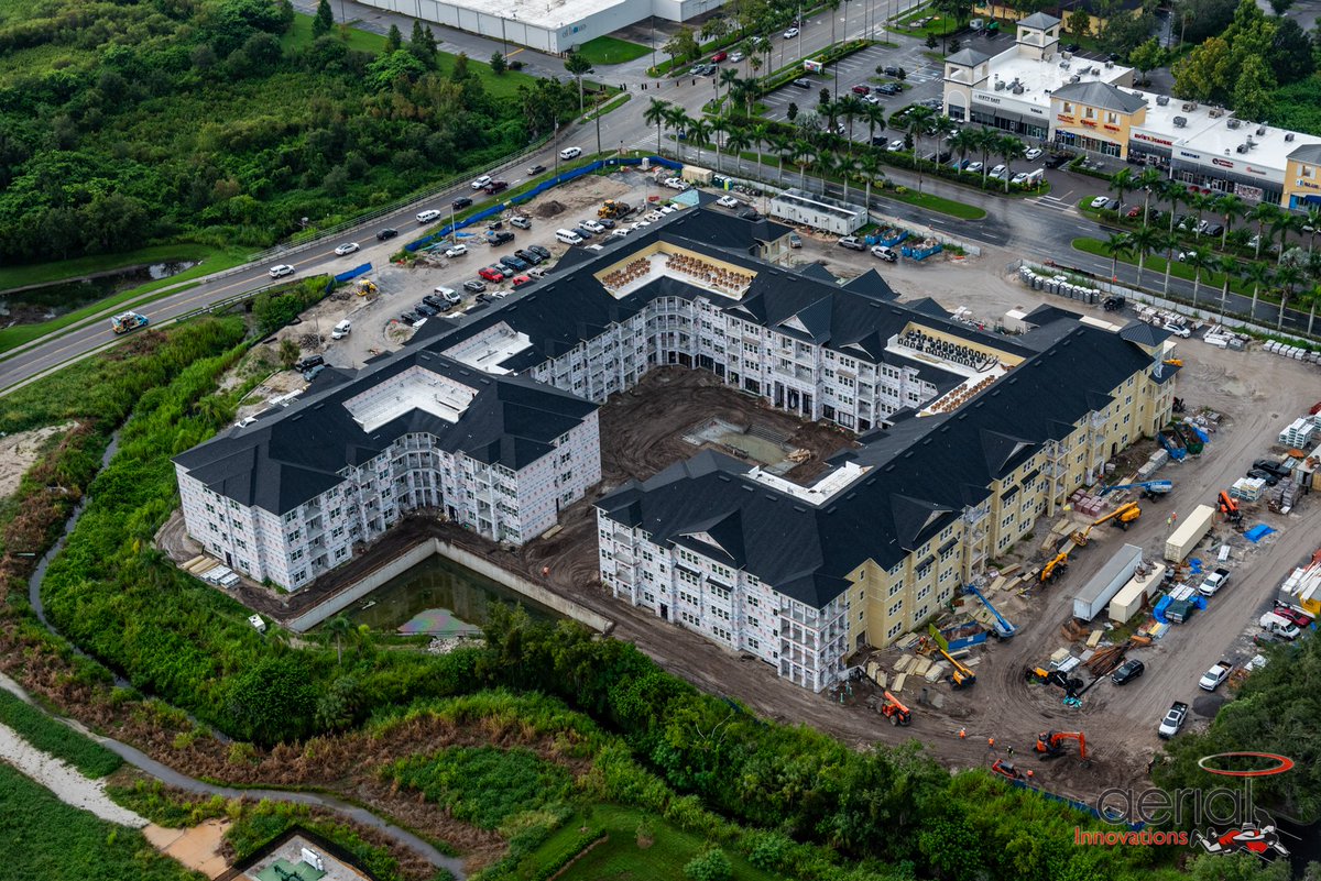gulfbuildingLLC's tweet image. The latest look at our Ellenton Crossings project shows how far we’ve come. Excited to see this development take shape and move closer to completion. #MountaneerDevelopment #generalcontractor #Ellenton #Florida #building #teamwork #construction #constructionsite
