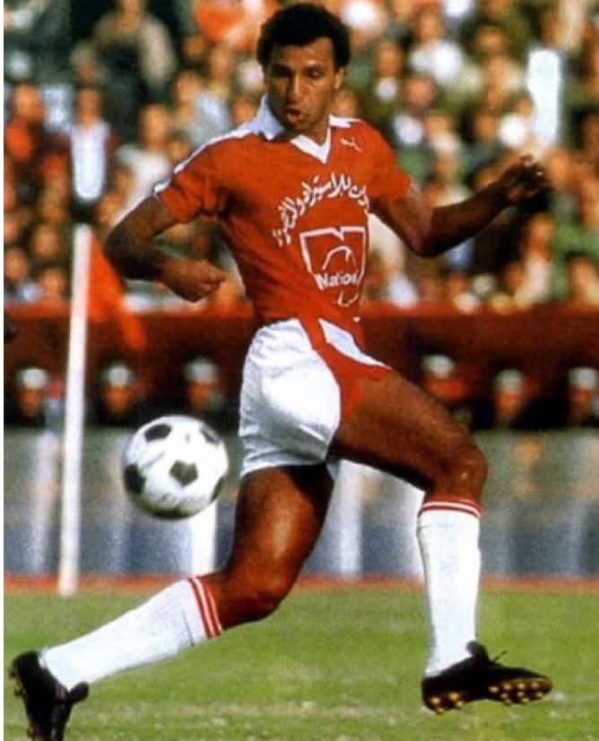 #الخطيب_روح_الاهلي
يا خطيب        يا حبيب
أنت الغالي اوعى تغيب
