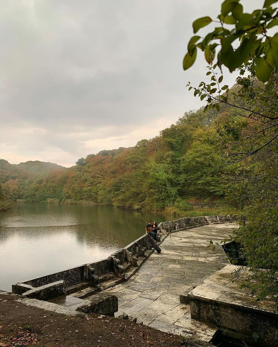 Eyüpsultan, Ayvat Bendi Tabiat Parkı’nda yürüyüş yap.