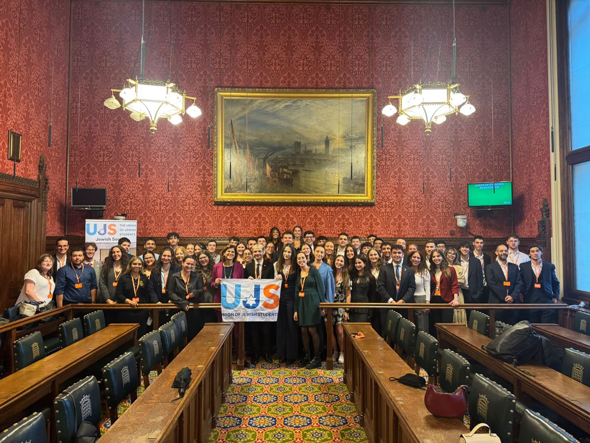 UJS_UK's tweet image. 70 Jewish student leaders joined us for our Year Launch Event in the Houses of Parliament this week. We were so grateful to hear from @sarahsackman MP about her leadership journey, being Jewish in politics, and her stories from Cambridge University Jewish Society!