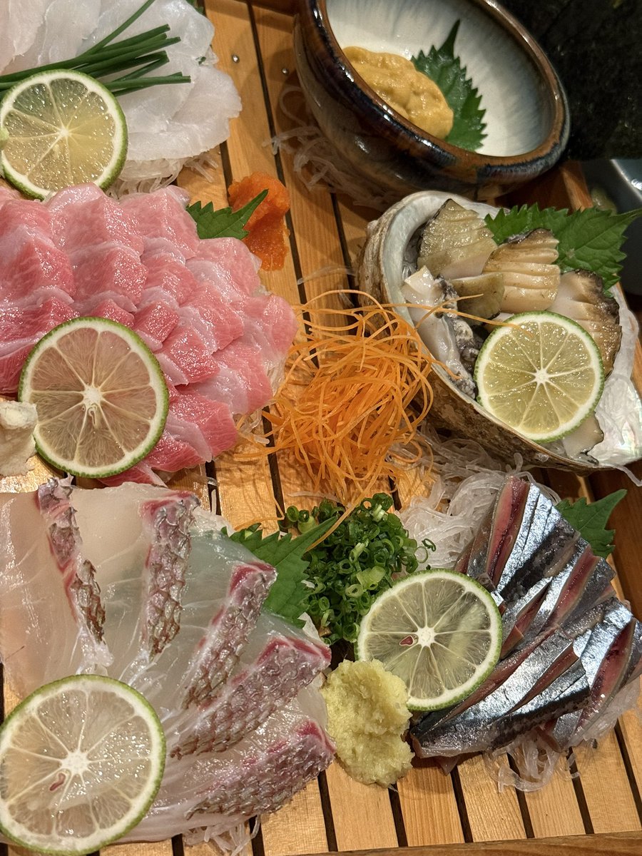ftnext's tweet image. 2次会最高でした #PythonFukuoka
お魚めちゃめちゃおいしかった!
ありがとうございました!!