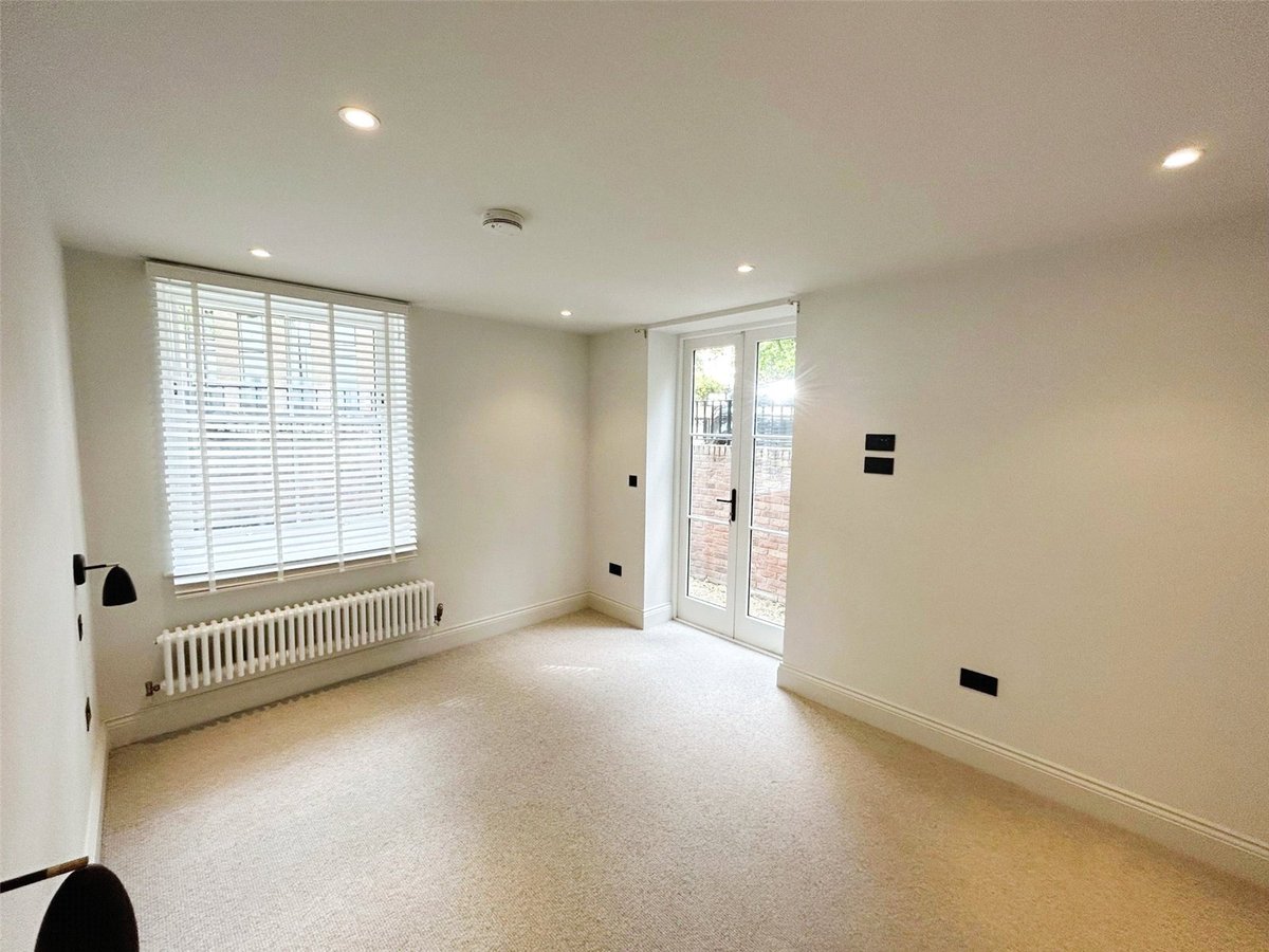 New listing

Cavendish Place, Cavendish Road, #Bowdon

A duplex apartment set in a gated development on Cavendish Road, thoughtfully designed and offering over 1,400 sq ft of living space. Guide price £595,000.

jackson-stops.co.uk/properties/210…