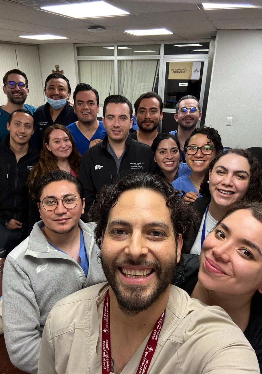 Don Omar (@omaercin) on Twitter photo Felices con la satisfacción después de cumplir con nuestro trabajo y poner nuestro mejor esfuerzo como cirujanos plásticos, estéticos y reconstructivos y con el orgullo de ser parte del equipo multidisciplinario que ayudará a pacientes quemados del grave accidente de Iztapalapa. Felices con la satisfacción después de cumplir con nuestro trabajo y poner nuestro mejor esfuerzo como cirujanos plásticos, estéticos y reconstructivos y con el orgullo de ser parte del equipo multidisciplinario que ayudará a pacientes quemados del grave accidente de Iztapalapa.