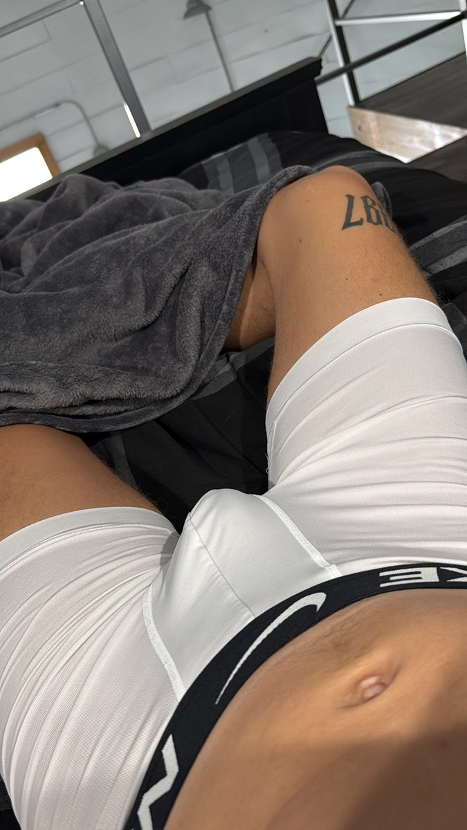 Like the white 😈

Wataa 

#nike #gay #underwear #twink #twunk