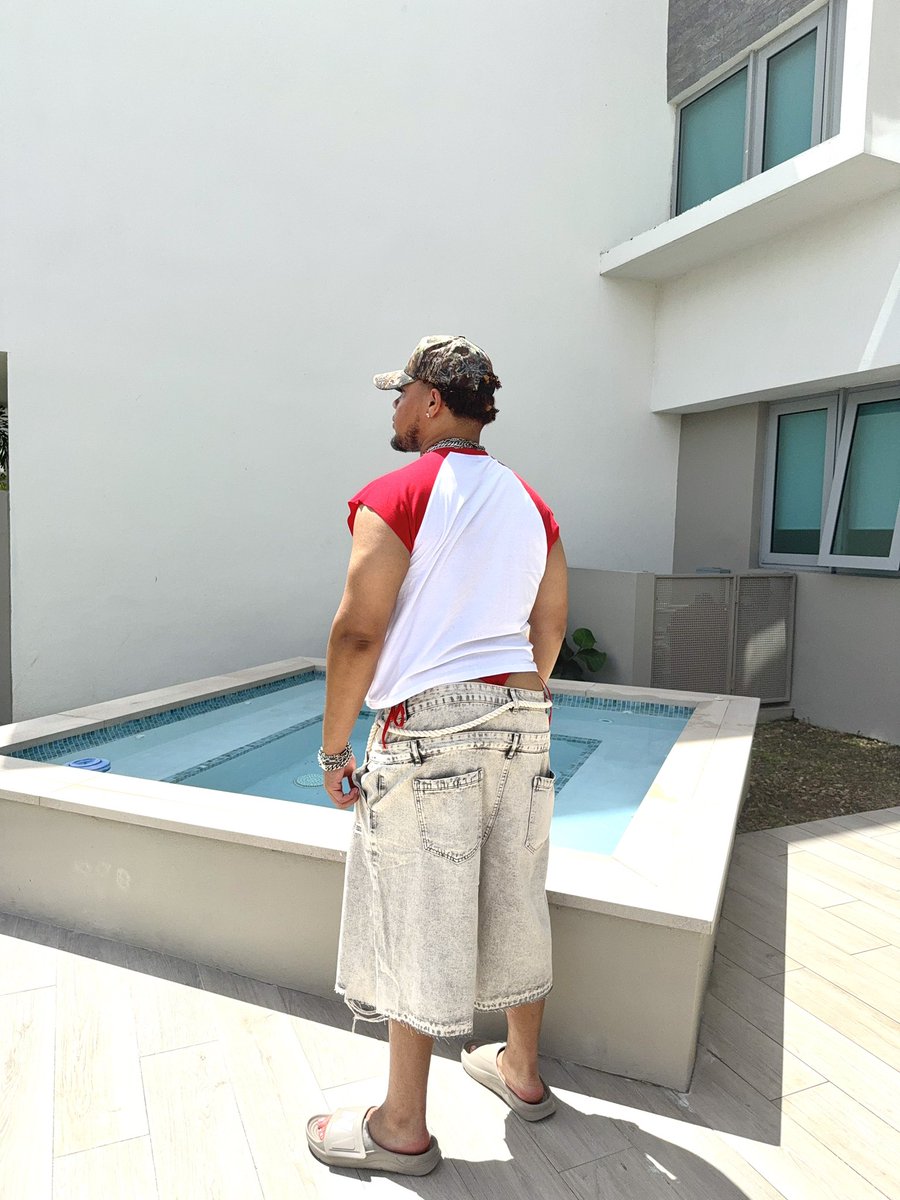 𝟑𝟎𝟒𝟑𝟎 (@damndorian) on Twitter photo 