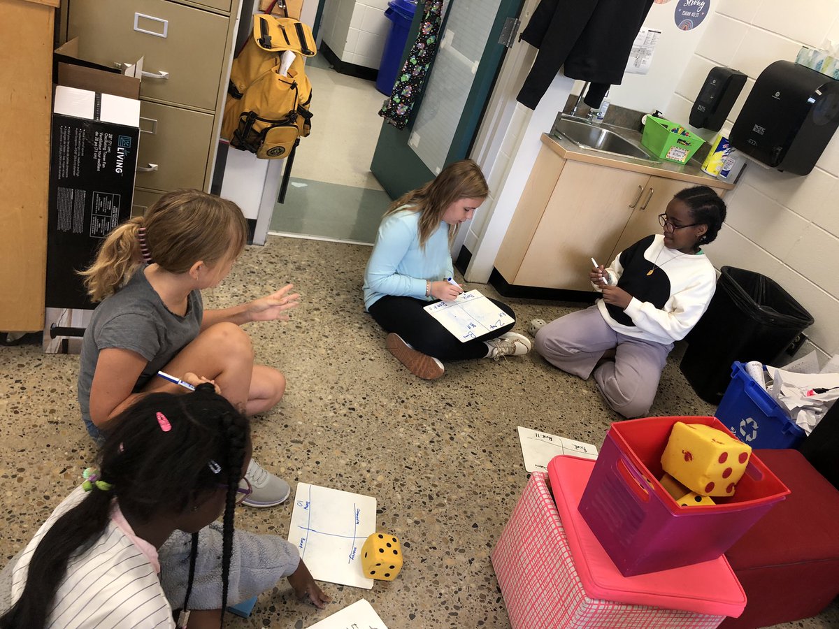 Miss Davis’s Grade 5 Class tweet media