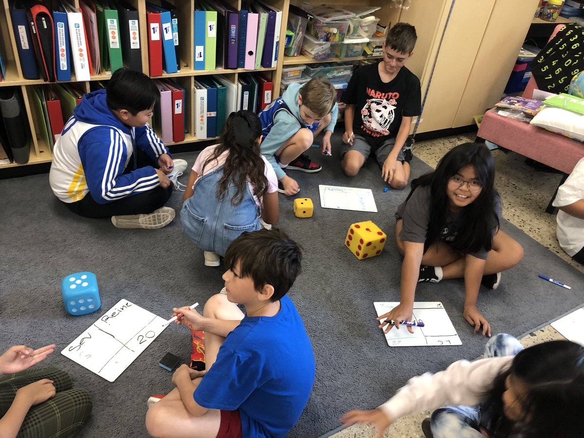 Miss Davis’s Grade 5 Class tweet media