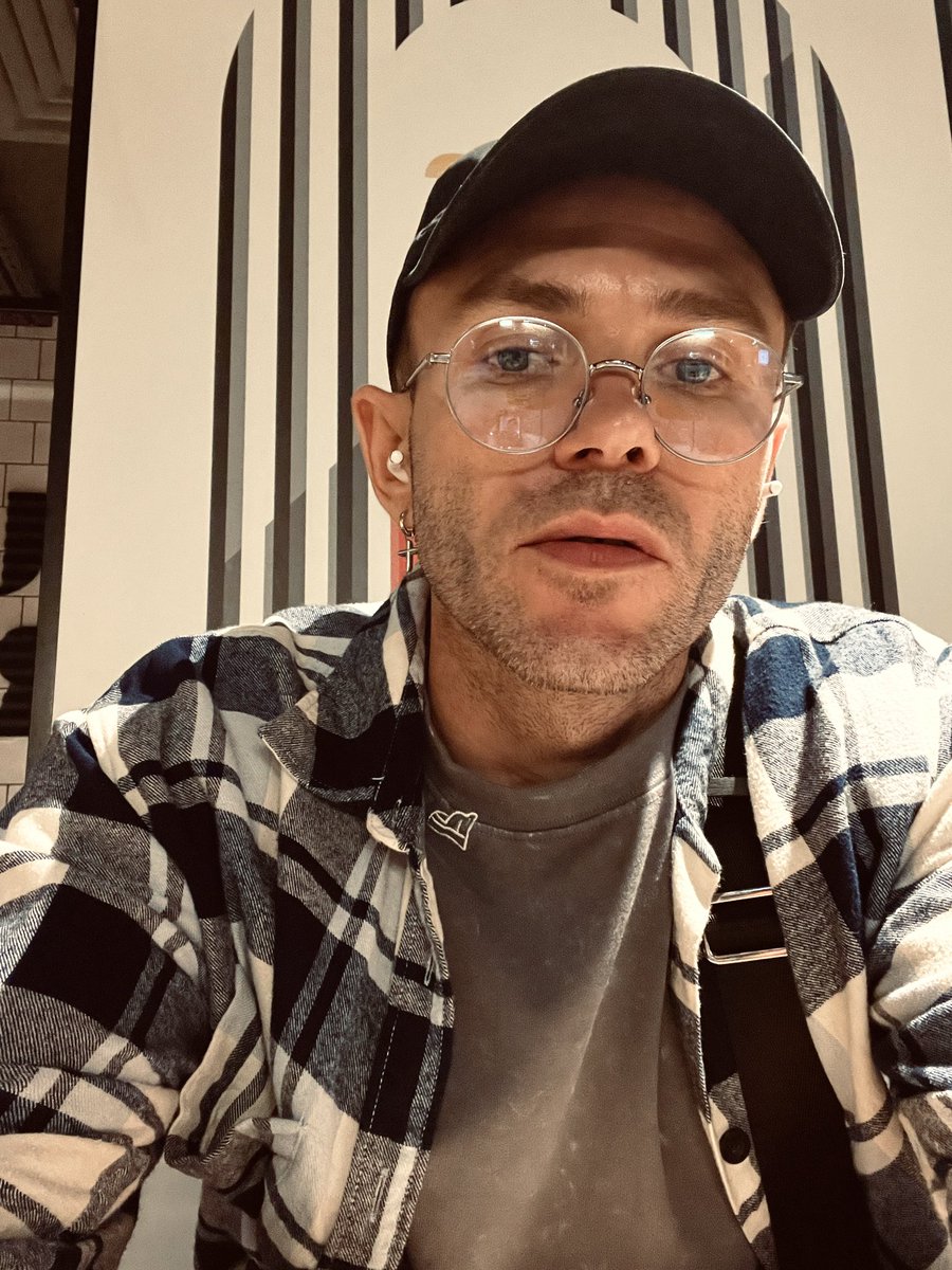 Хотел сегодня пораньше съебаться с работы,но не тут то было .