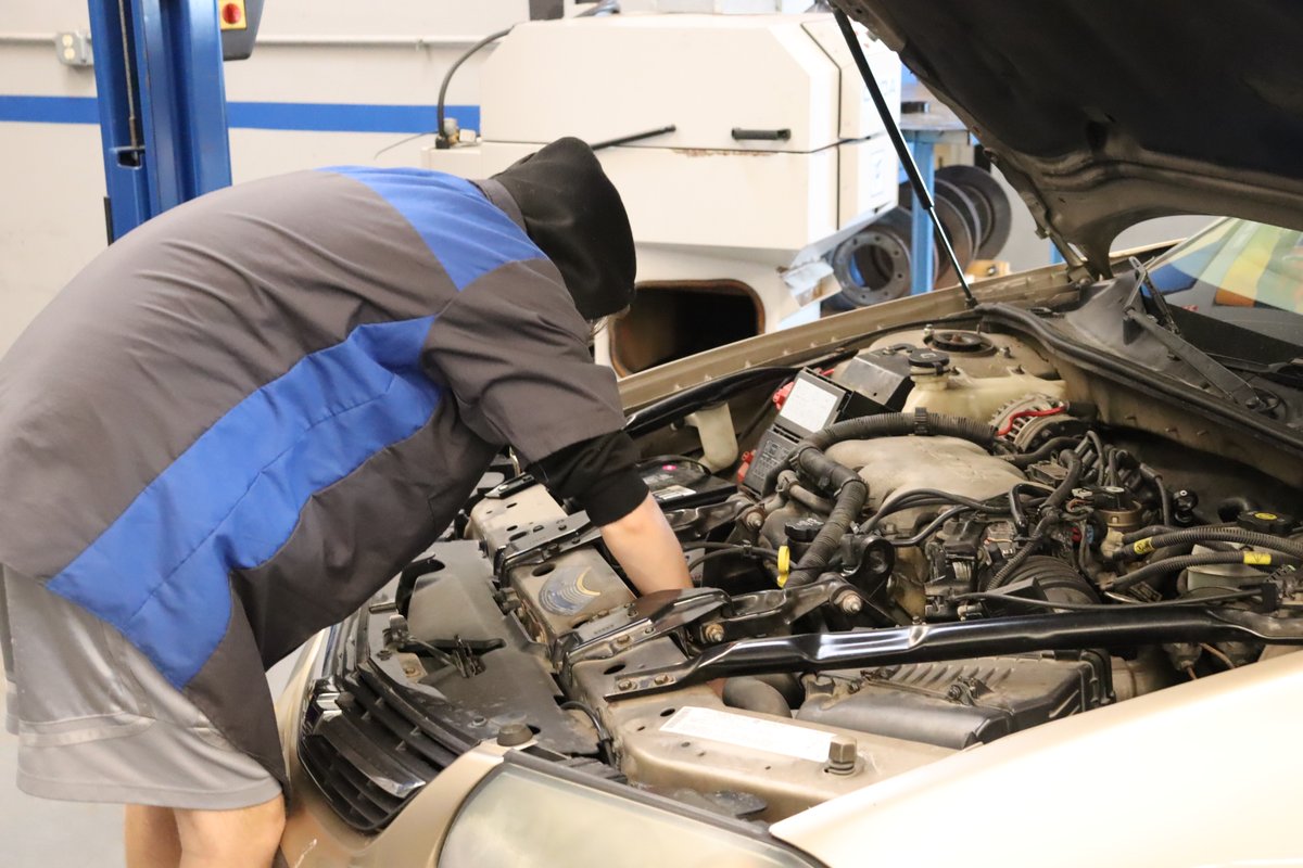 Heading into that weekend after a successful day of automotive testing. Students rotated through a drive-on lift and a post lift test. This is part of the safety review students complete before deep-diving into maintenance and repair skills.
#FridayMotivation