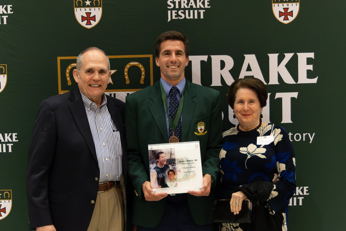 Only a few days left to cast your nominations for this year’s Strake Jesuit Night of Honor! Join us in celebrating the outstanding members of our community. Submit your nomination by Monday, September 15!

Click strakejesuit.org/alumni/hall-of… to nominate today! #wearesj #amdg