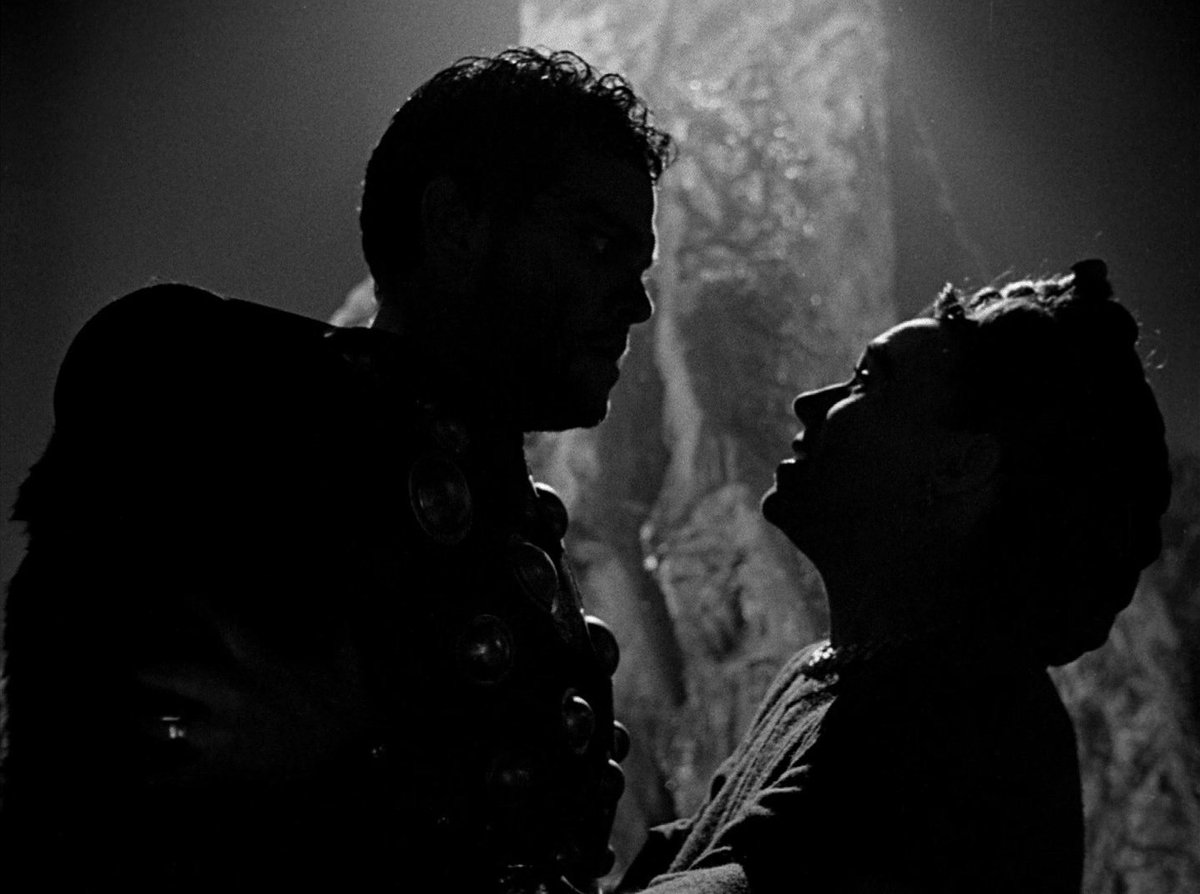 HauntedMovies's tweet image. Macbeth (1948) dir. Orson Welles
