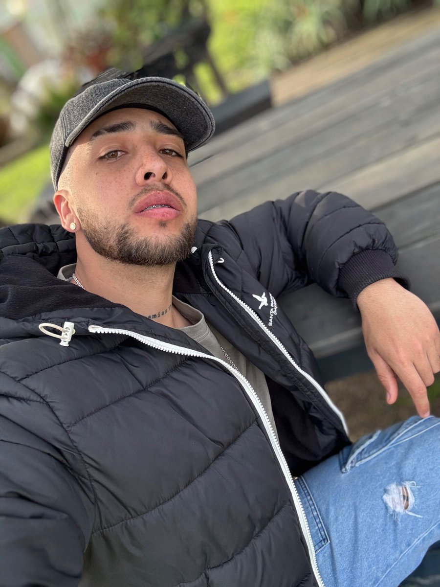 Tremenda cara golpeable tengo lpm