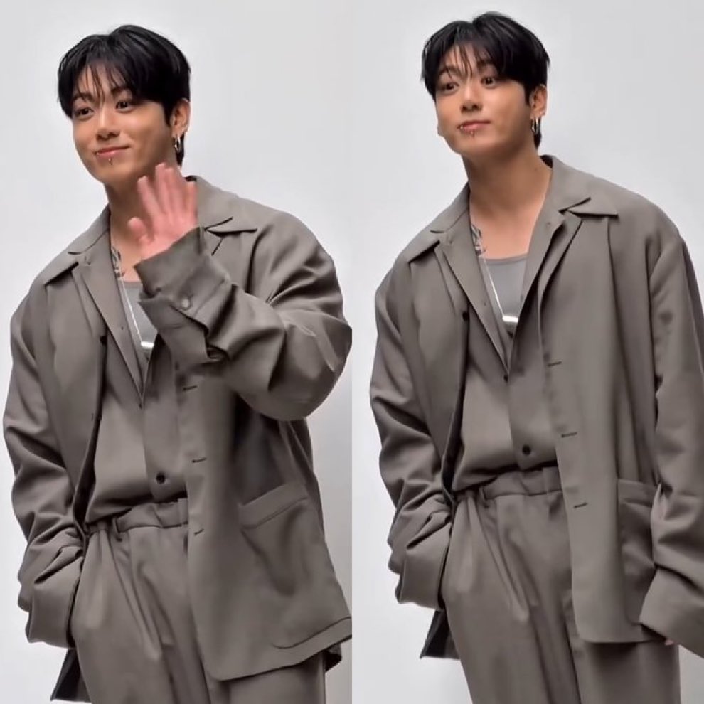 برای خرگوشمون ریپ و ریت بزنید😭💜

JUNGKOOK x CALVIN KLEIN
#JUNGKOOKxCALVINKLEIN
#JUNGKOOKxNYFW 
#JungkookForCalvinKlein #NYFWSS26
