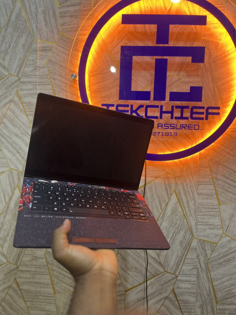 Chyma__'s tweet photo. We SELL, FIX &amp; WRAP laptops
Hmu to get yours done asap https://t.co/yM74oR11db