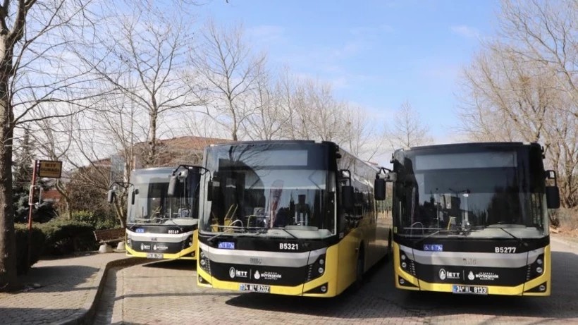 İstanbul'da toplu ulaşım, taksi ve okul servislerine yüzde 29.22 zam yapıldı. Yeni ücretler:

• Tam bilet ücreti: 35 TL
•  Taksi açılış ücreti: 54,50 TL
•  Taksi indi - bindi ücreti: 175 TL
•  Aylık mavi kart abonman ücreti: 2748 TL