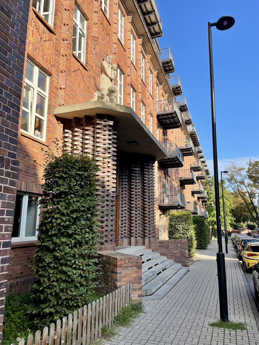 spkunc's tweet photo. Jak tam wasze wejście „na klatkę apartamentowca”?
#gleiwitz https://t.co/xKoNO3AMH0