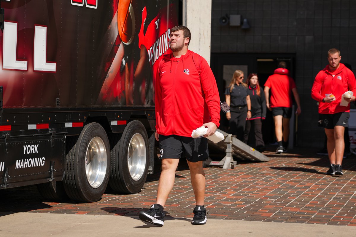 𝑮𝒖𝒊𝒏𝒔 𝒆𝒏 𝒓𝒐𝒖𝒕𝒆🚍

#GoGuins🐧