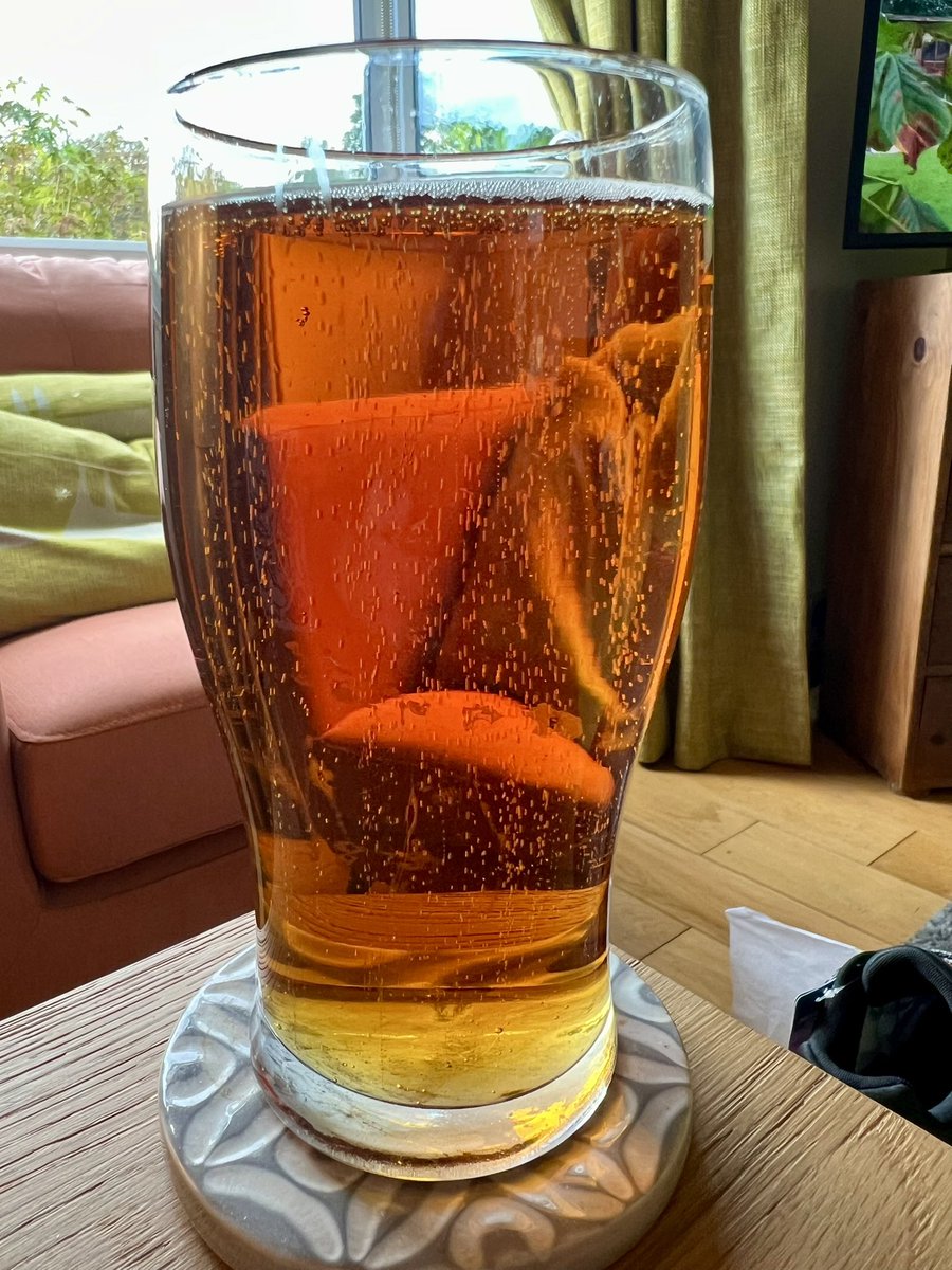 Cheers all 😘