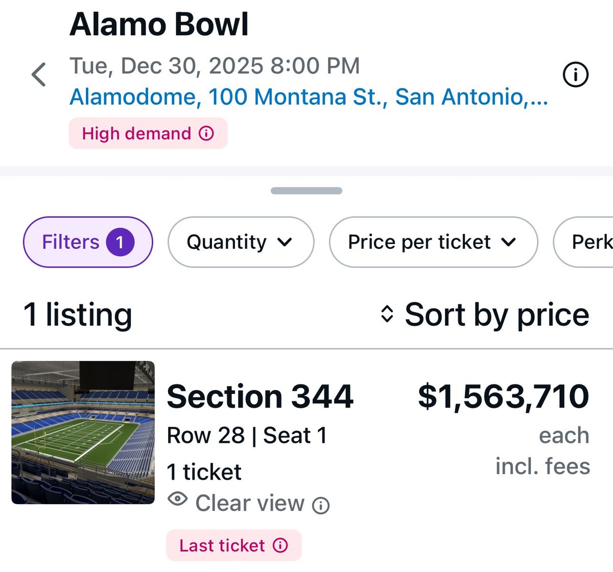 A nosebleed seat to the high demand Valero Alamo Bowl is being resold for $1.56 MILLION.

Is that a record <a href="/ScottFriedman3/">Scott Friedman 🎟️</a>?

#FootballInTexasIsMuyGrande