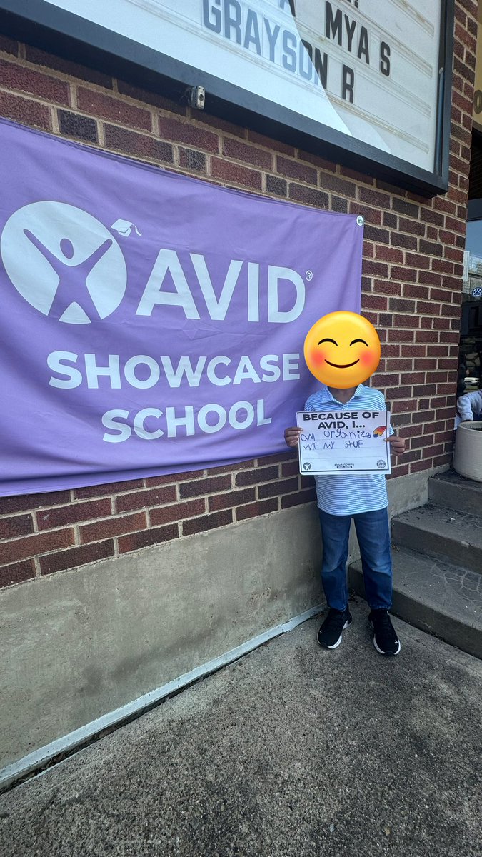 cantusclass's tweet image. HAPPY AVID IMPACT DAY 🤩👏🏼🎉
We did an #avid tour around campus and found all the way @MSTMAGNET shows @AVID4College !!
They could easily spot all the college flags, WICOR strategies, future engineering job posters, and so much more!!
#myavidwhy #avidforcollege @RichardsonISD