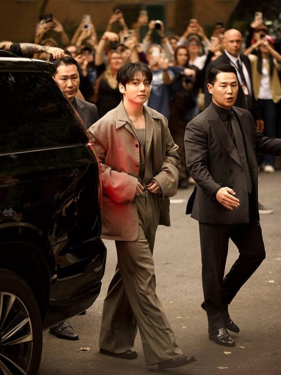 rella_kth's tweet image. JEON JUNGKOOK