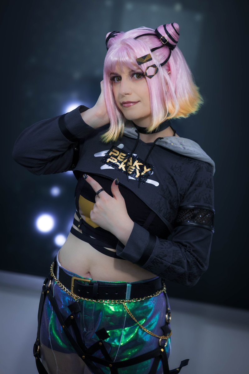 Yumée (@muffinphant) on Twitter photo Peaky P-Key's Shinobu Inuyose in the GROWTH outfit from #D4DJ . We felt like evil endbosses hahah.
Despite the crazy design and everything going wrong with this costume, it is surprisingly comfy and easy to wear.
Costume and wig made from scratch by me and <a href="/KyouyaGavin/">Klavier 🦋💜</a> Peaky P-Key's Shinobu Inuyose in the GROWTH outfit from #D4DJ . We felt like evil endbosses hahah.
Despite the crazy design and everything going wrong with this costume, it is surprisingly comfy and easy to wear.
Costume and wig made from scratch by me and <a href="/KyouyaGavin/">Klavier 🦋💜</a>