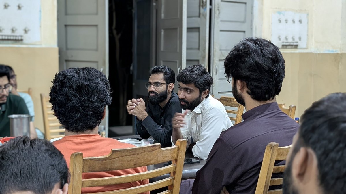 JamiatFMU's tweet image. Study Circle | 11th September, 2025

Speaker: Br. Muneeb ur Rehman (Ex-President IJT Faisalabad)

Topic: Islamic Education System and Importance of Student Unions

📍Ibn-e-Sina Mess Hall, PMC

#StudyCircle #IslamicEducation 
#StudentUnions #JamiatPMC #JamiatPK