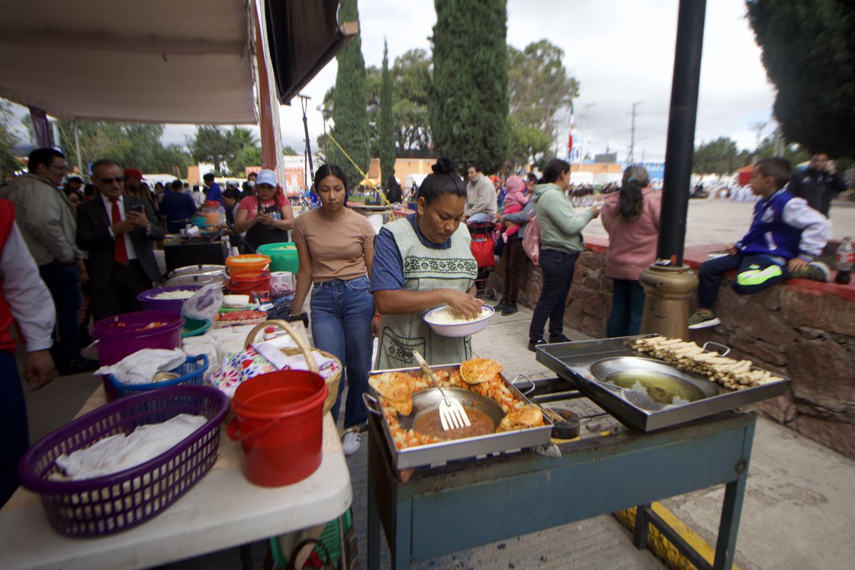 🎉 ¡Arrancó la FEREPI 2025!
Iniciamos con el tradicional Pabellón de las Gorditas, el Mercadito Inclusivo del DIF Municipal SLP y el Pabellón de Emprendedores.

👩‍🍳🍽️ Sabor, talento local e inclusión desde el primer día. #SanLuisAmable
<a href="/EF_Galindo/">Enrique Galindo C</a>