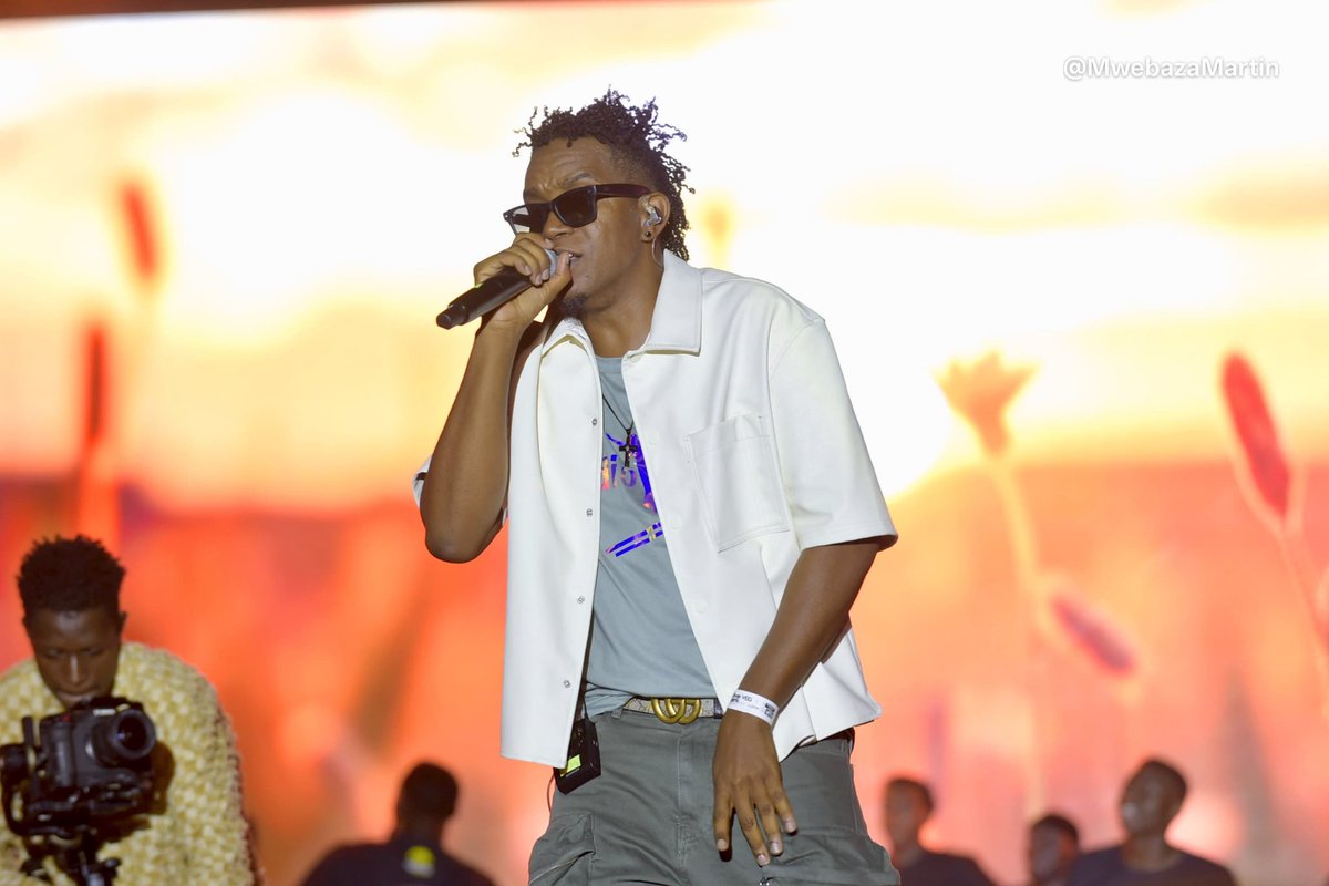 Jamaican sensation <a href="/audio_teape/">LeoNell Teape</a> just gave us a whole great treat of vibes so dope
#AliveInThePark