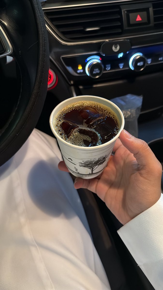 shutterr17's tweet image. مساءالجمعه🤍