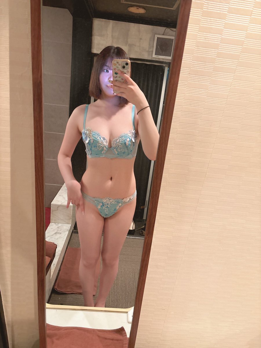 m_e_i_0115's tweet photo. ←一年前の夏　　　　　　　今年の夏→
　体重58キロ　　　　　体重45キロ

痩せると似合う服が増える、美意識高まる
肌綺麗になるなどダイエット成功するとメリットが増える！
元からスタイルいいでしょ？言われること多いけど実はだいぶ太ってました笑今思うと左の写真自分ドラえもんやないかい https://t.co/28iOkYx2db