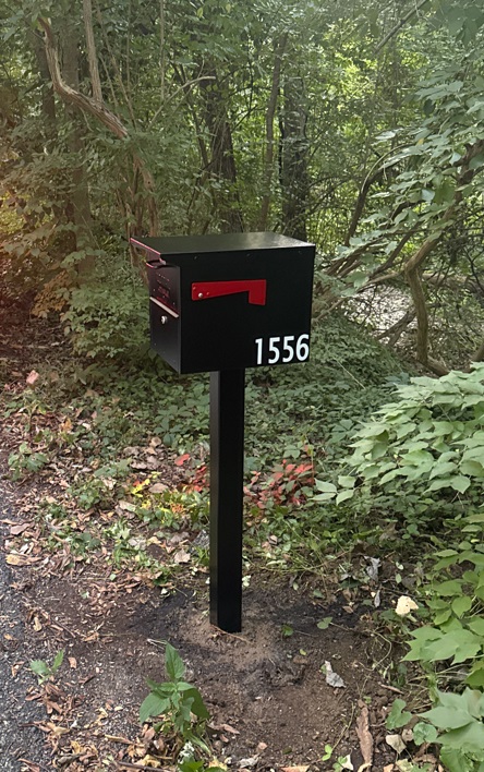 EstesDesigns's tweet image. Dealing with mail thief? Locking mailboxes are now available to order in two different sizes. Be sure to reach out to our office team about your locking mailbox options!