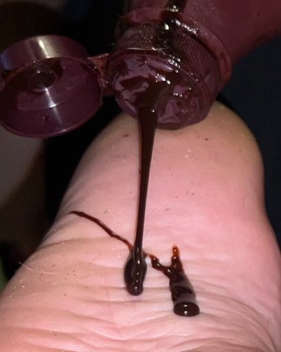 🔞Charles_The_Venom_Cat🔞 (@charles_stray) on Twitter photo Something sweet is coming 🍫👣
#feet #footfetish Something sweet is coming 🍫👣
#feet #footfetish