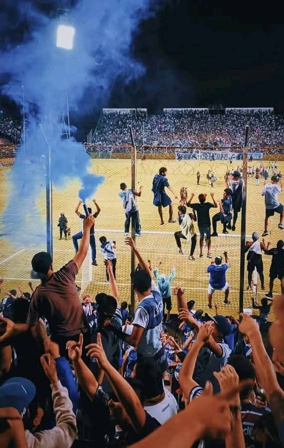 En este día y cada día 💙🤍🤎