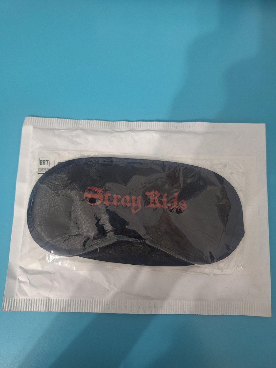 ickerlaad's tweet photo. Uau servizio impeccabile è proprio per questo motivo che ho pagato 500 euro di VIP complimenti! Che schifo veramente. @TicketOneIT @LiveNation https://t.co/ufMzcok24n