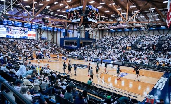 After great conversation with coach glasser blessed to receive an offer from UCSB! Go guachos! <a href="/PerryPumaMBB/">Puma Mens Basketball</a> <a href="/Coach_Collard/">Justin Collard</a> <a href="/michae1clark/">Michael Clark</a>