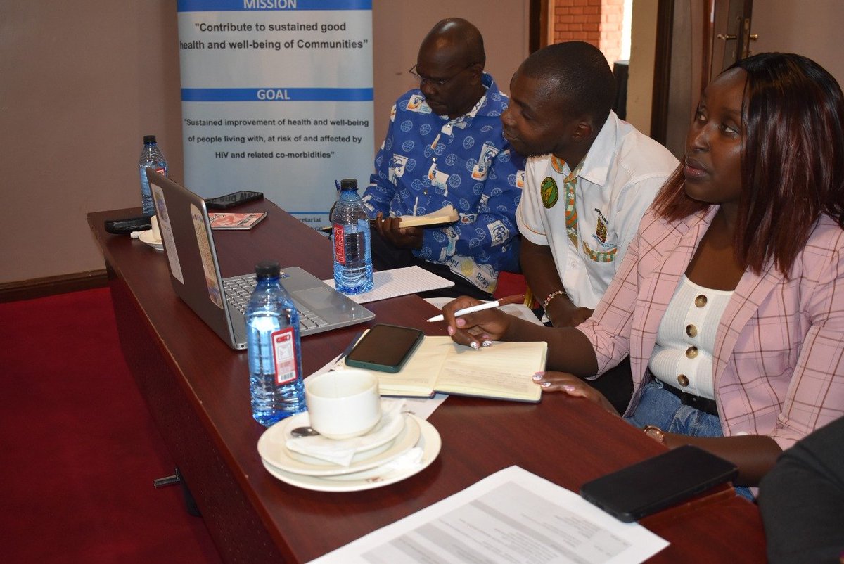 NEPHAKKENYA's tweet image. PLHIV leaders push for better integration, community engagement, and access to essential services like ARVs, TB meds and a more inclusive HIV response! 
#HIVAdvocacy #PLHIV #HealthcareForAll

@NASCOP 
@MOH_Kenya 
@nsdcc_kenya
@gnpplus 
@ypluskenya